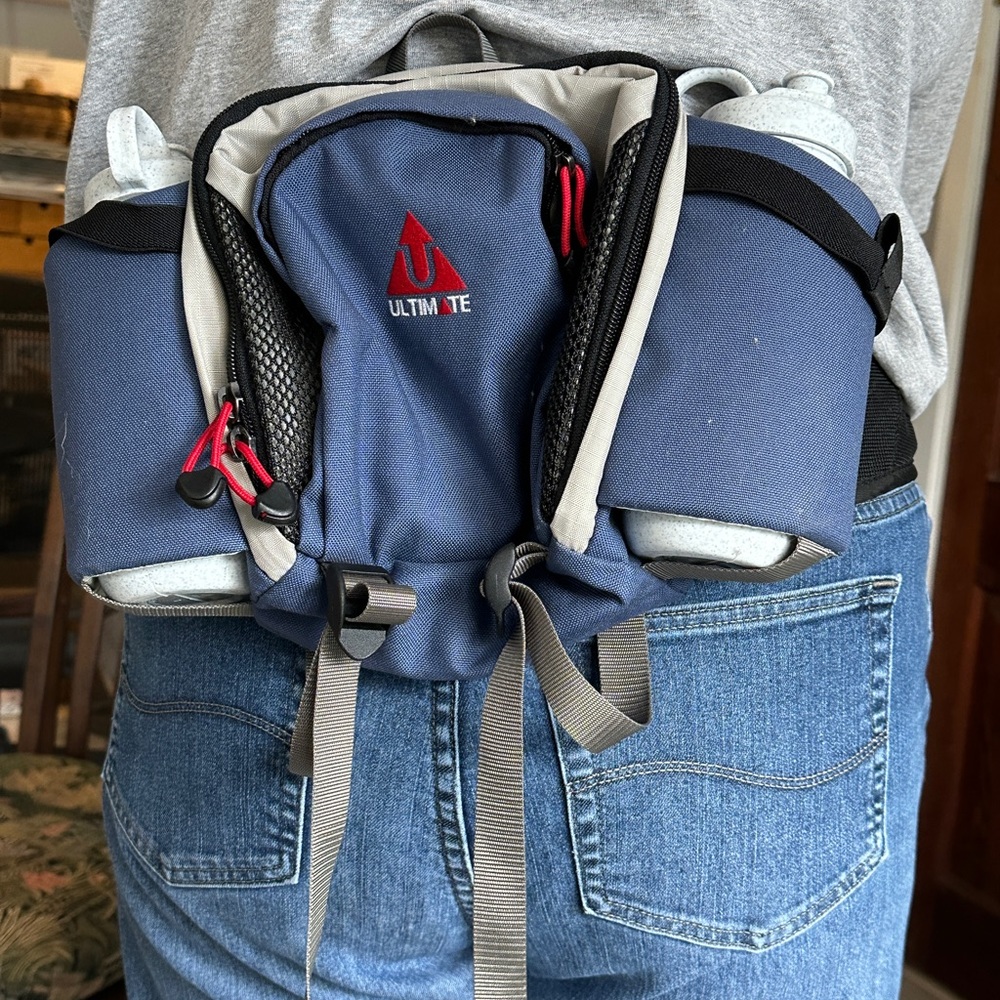 Ultimate Hydration Pack With Double E Bottles - image 4